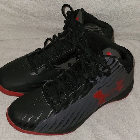 Women's Size 10.5 Under Armour Black Leather HighTop Basketball Shoes-Court Only - Picture 10 of 14